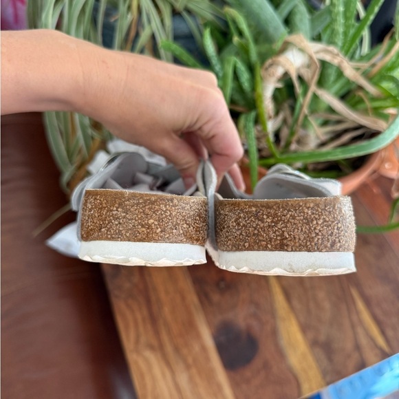 Women's Siena II Criss Cross Slide Sandals - Picture 4 of 9